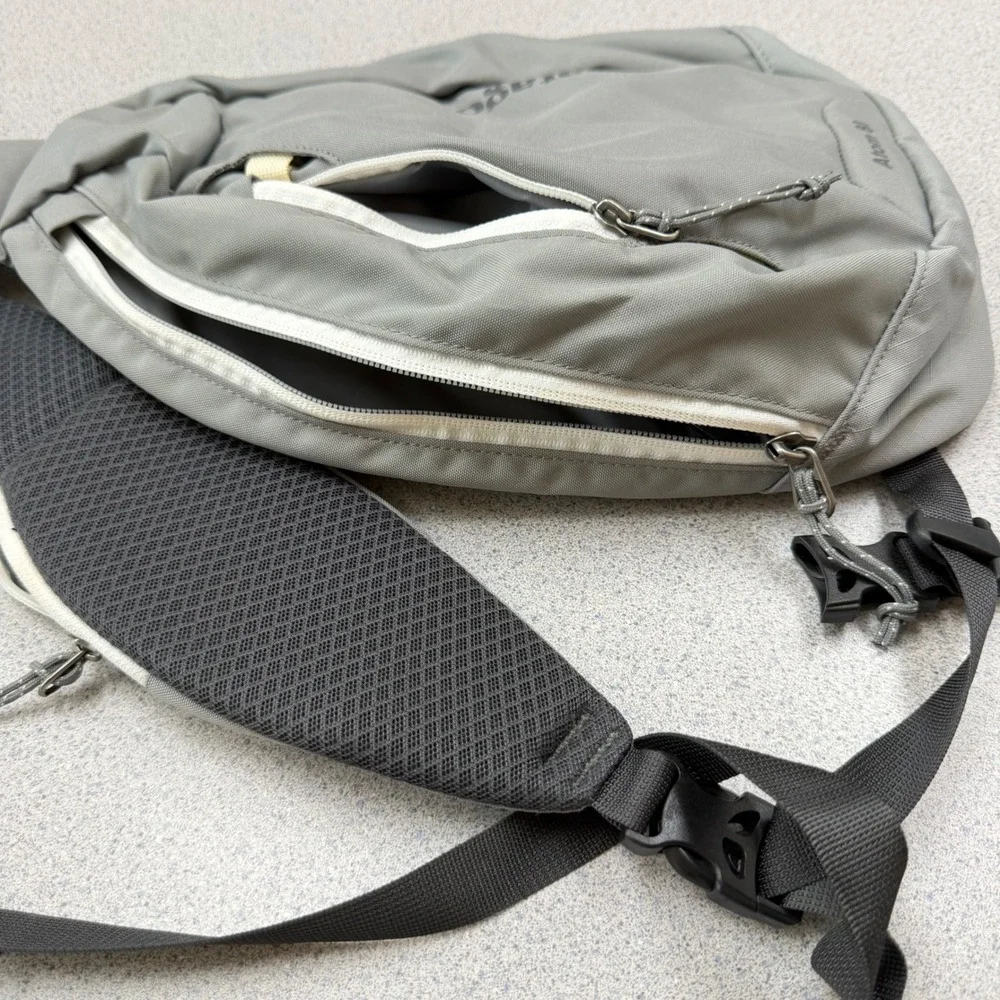 Patagonia Atom Sling 8L Bag Grey One Shoulder Backpack Hiking Travel 48262